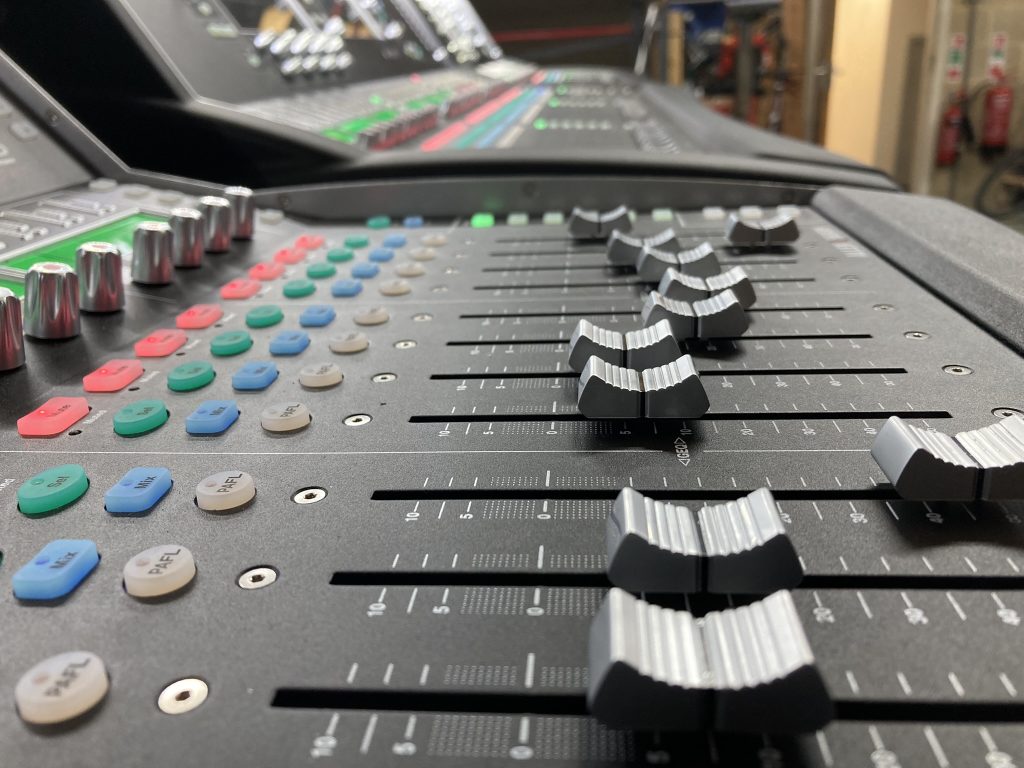 d-Live faders