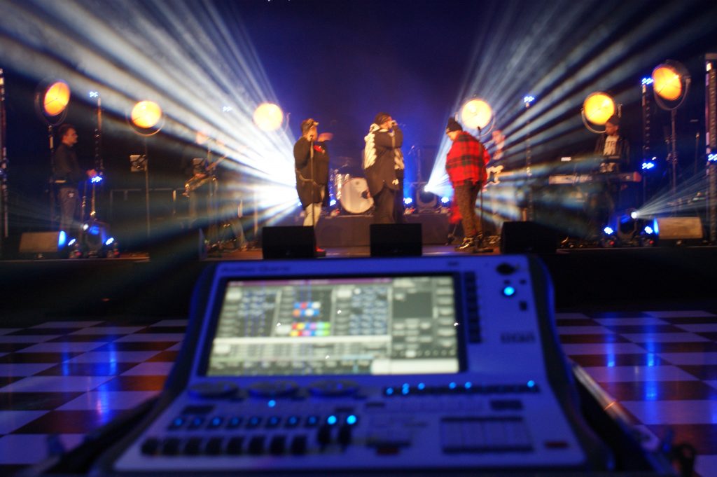 Avoloites Quartz being programmed at an event. 